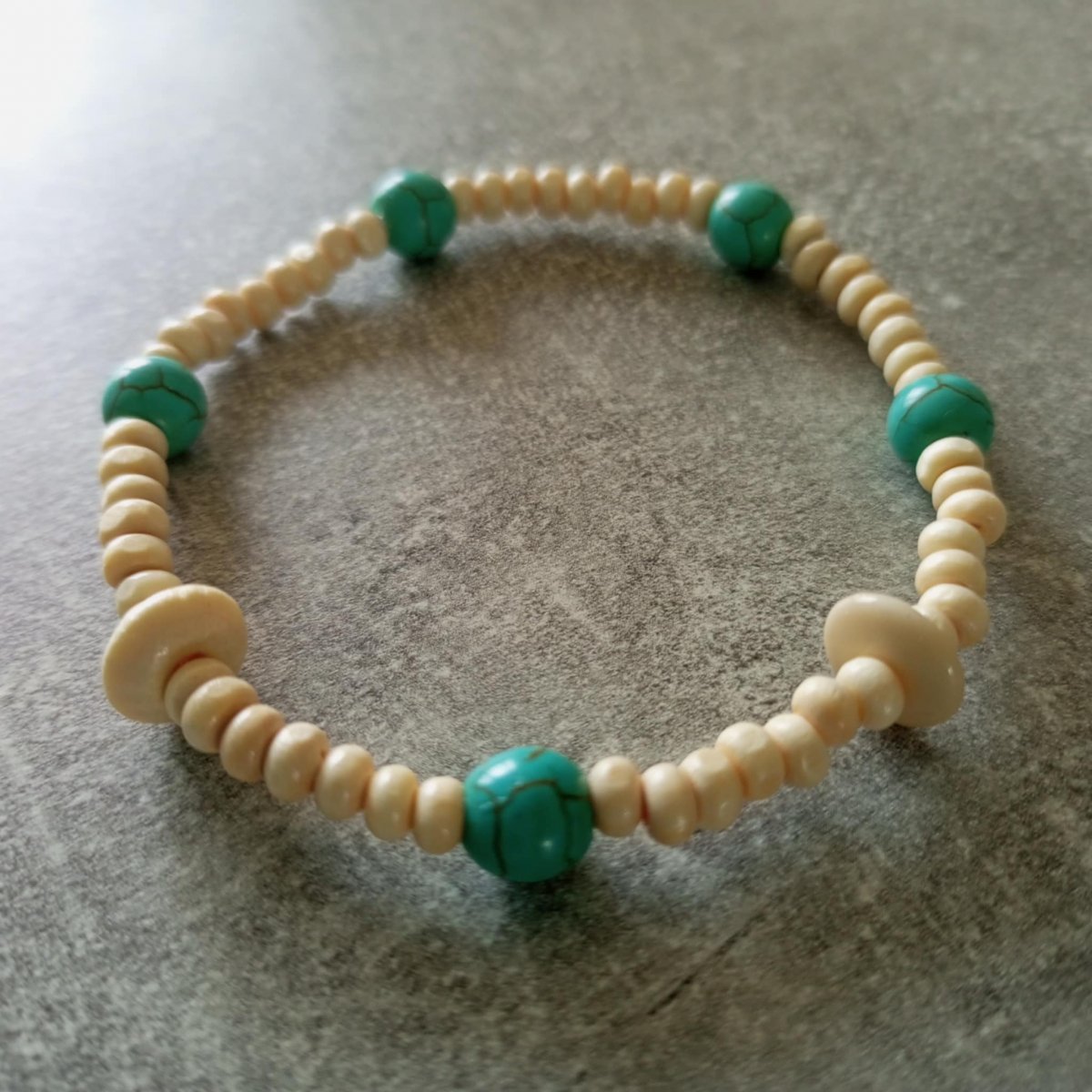 Náramek tyrkys v krému