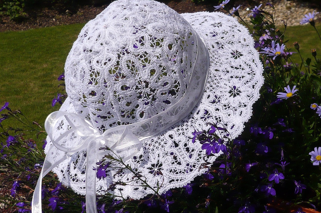 Klobouček nejen pro nevěstu