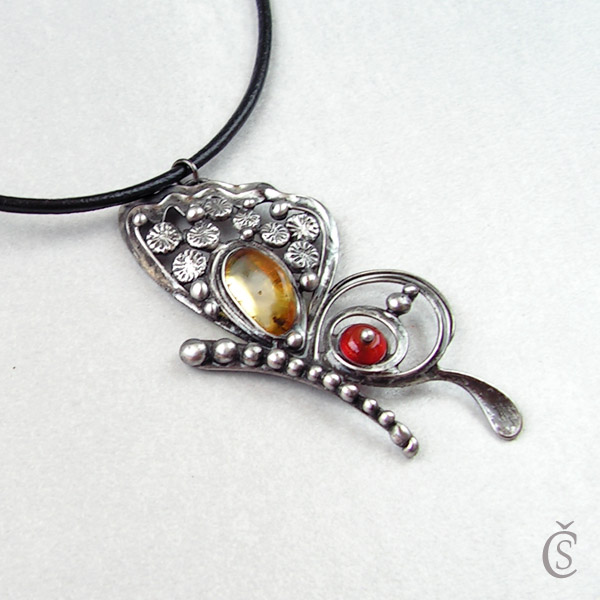 Motýlek - Jantar, Karneol