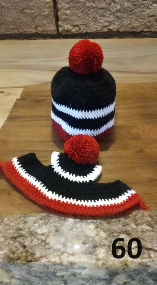 Háčkovaný set pro koně a jezdce