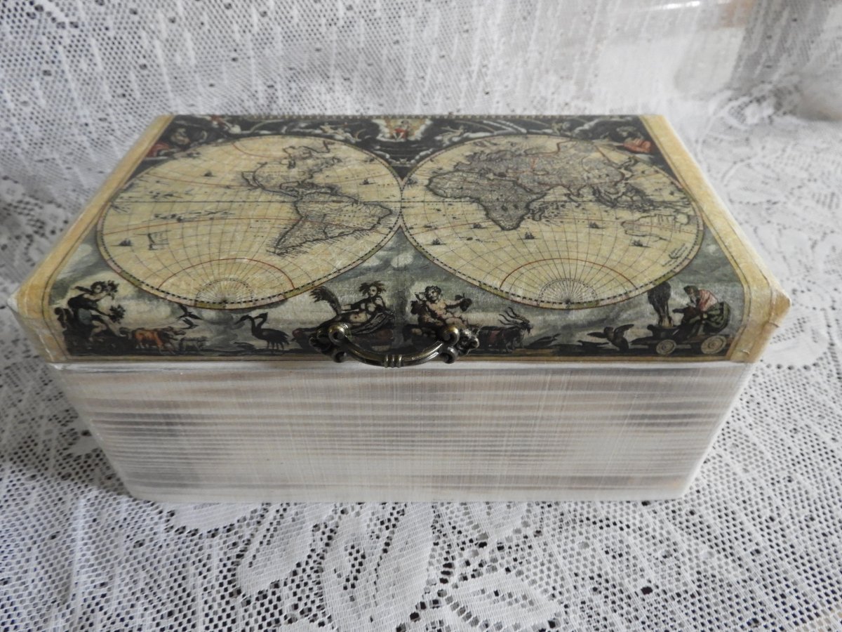 Krabička, truhlička Mapa světa