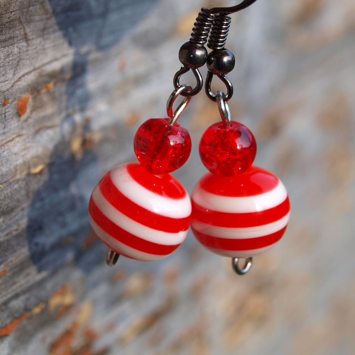 Červenobílé pruhy