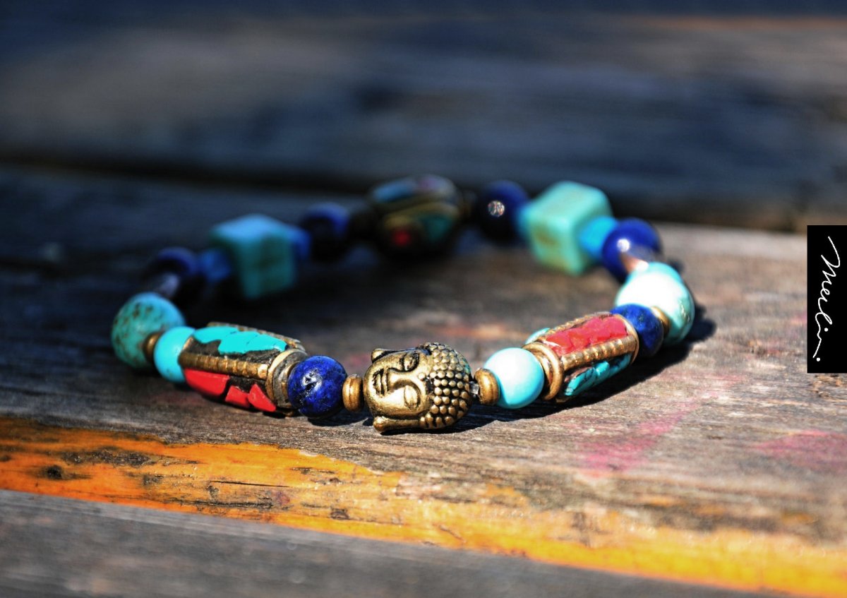 Buddha - tyrkys - lapis lazuli - howlit - Tibet