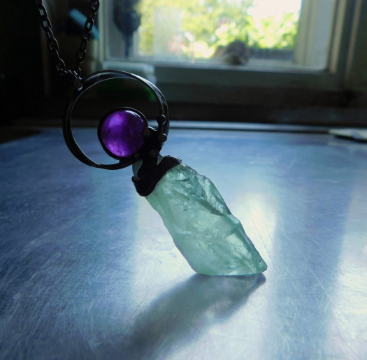 Amulet souznění...(ametysty) šperk