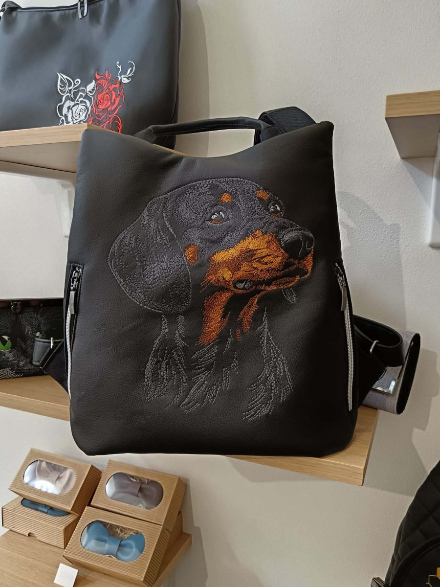 Vyšívaný batoh Safe - Jezevčík 3