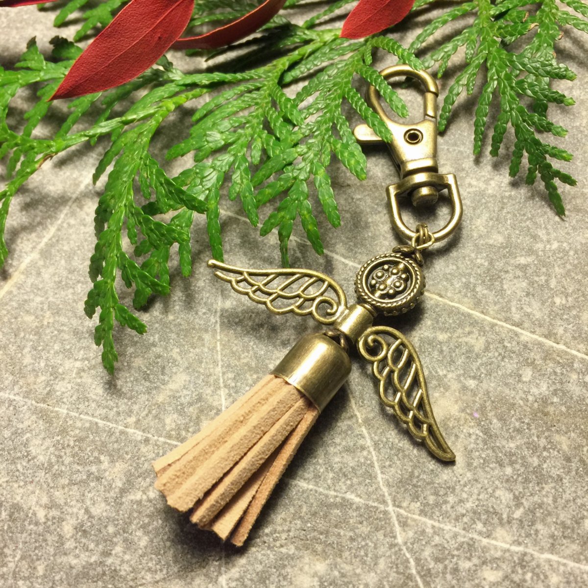 Přírodní andělka s karabinkou