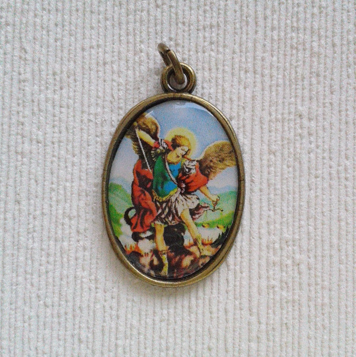 aiv0712	Přívěsek Archanděl Michael