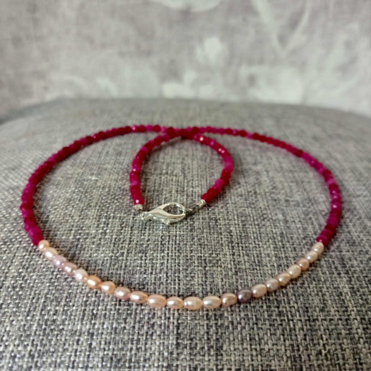 Náhrdelník křemen a perličky