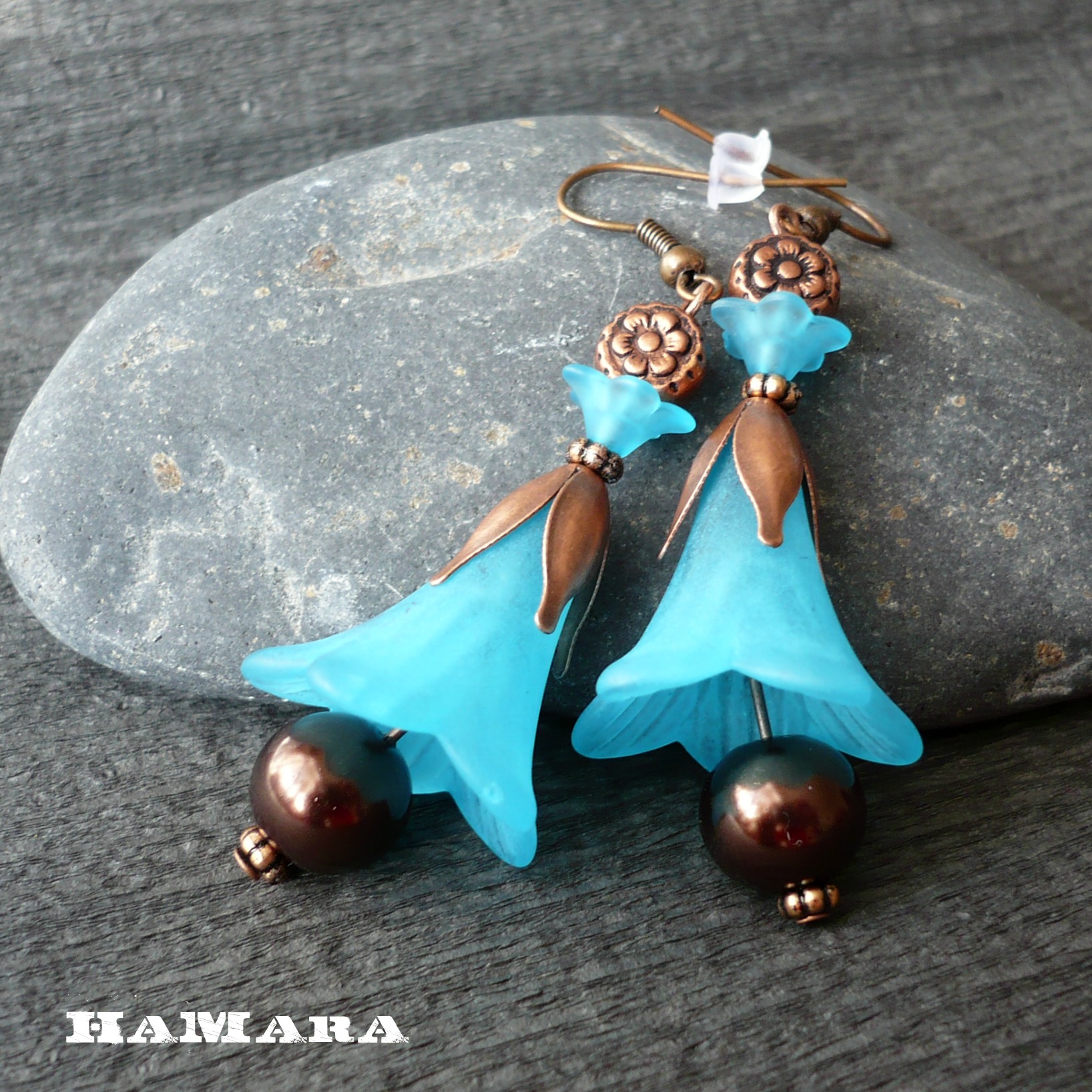 Zvonkohrátky tyrkysové