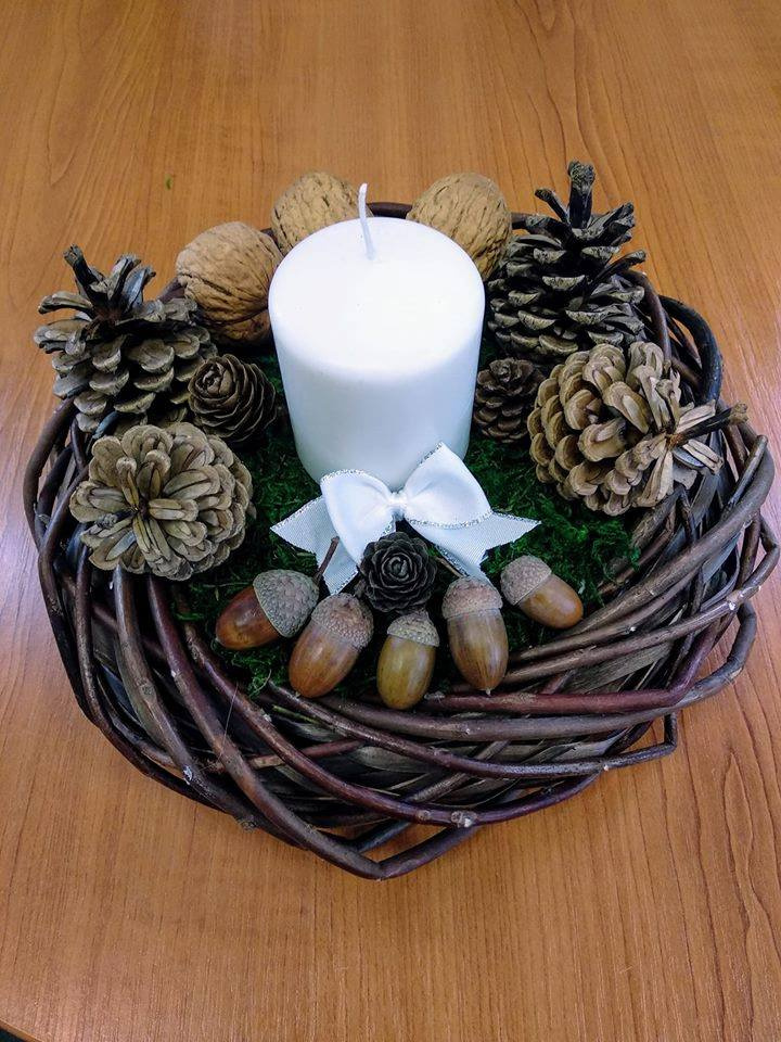 Přírodní vánoční věnec