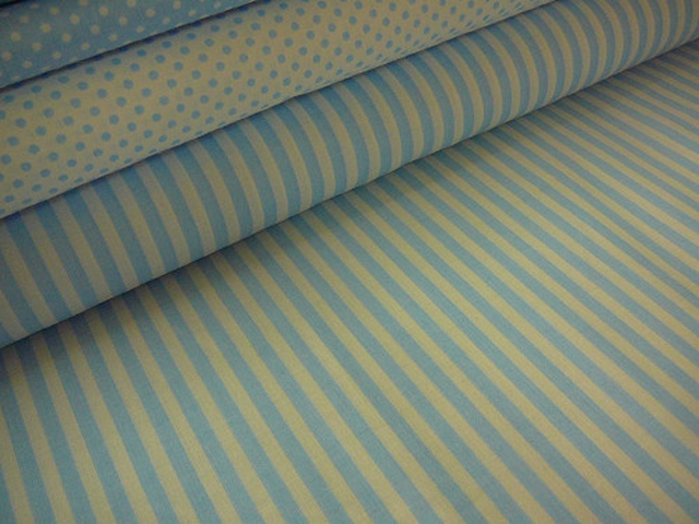 Bavlněná látka - metráž - světle modrý proužek na bílé - š. 150 cm