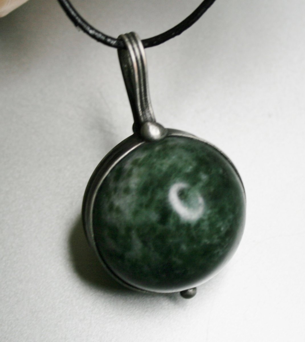 Koulička III. - mramor zelený 