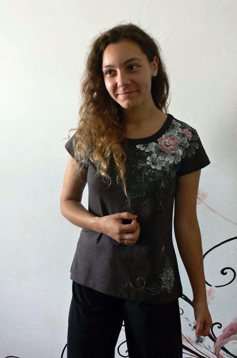 Ručně malované tričko-gray