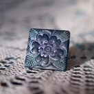 Prsten - fialový květ