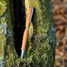 Dřevěné kuličkové pero 32