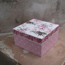 Dřevěná krabička 16 x 16 cm - Vintage