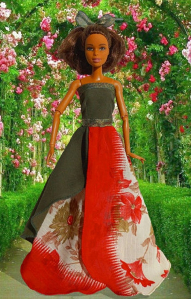 úzké barevné šatičky pro Barbie