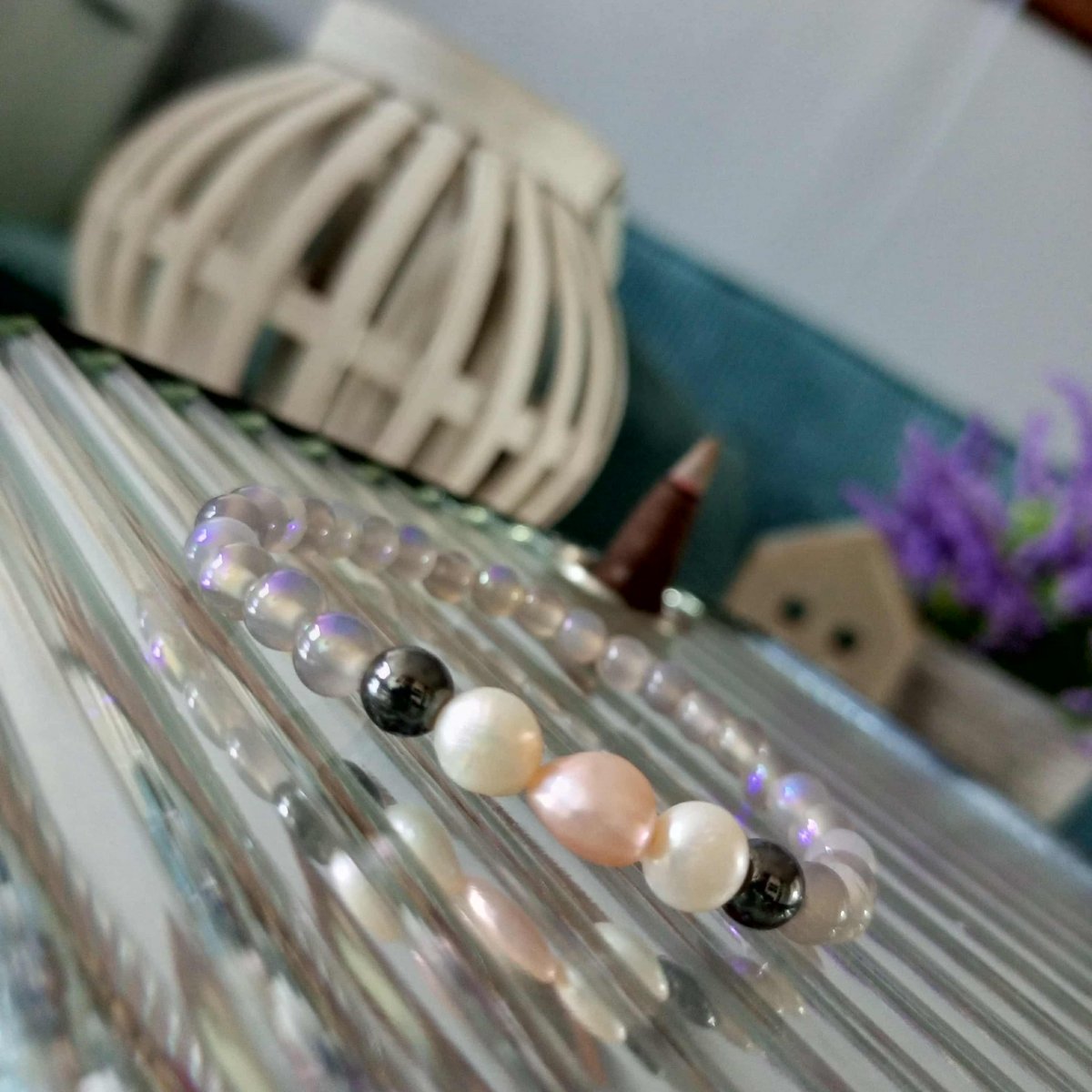 Náramek z labradoritu a perel