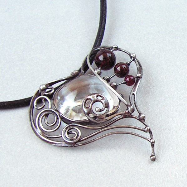 Srdíčko - Křišťál, Granát