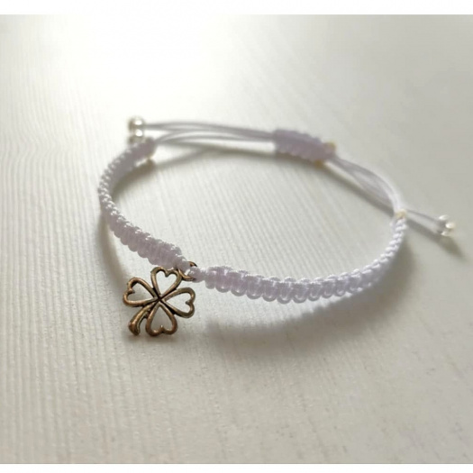 Náramek Shamballa se čtyřlístkem
