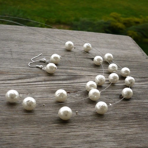Bílý perličkový delší náhrdelník s náušnicemi