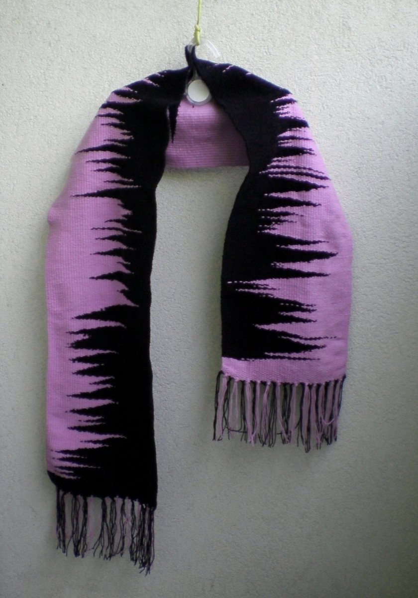 Tkaná šála 137x22