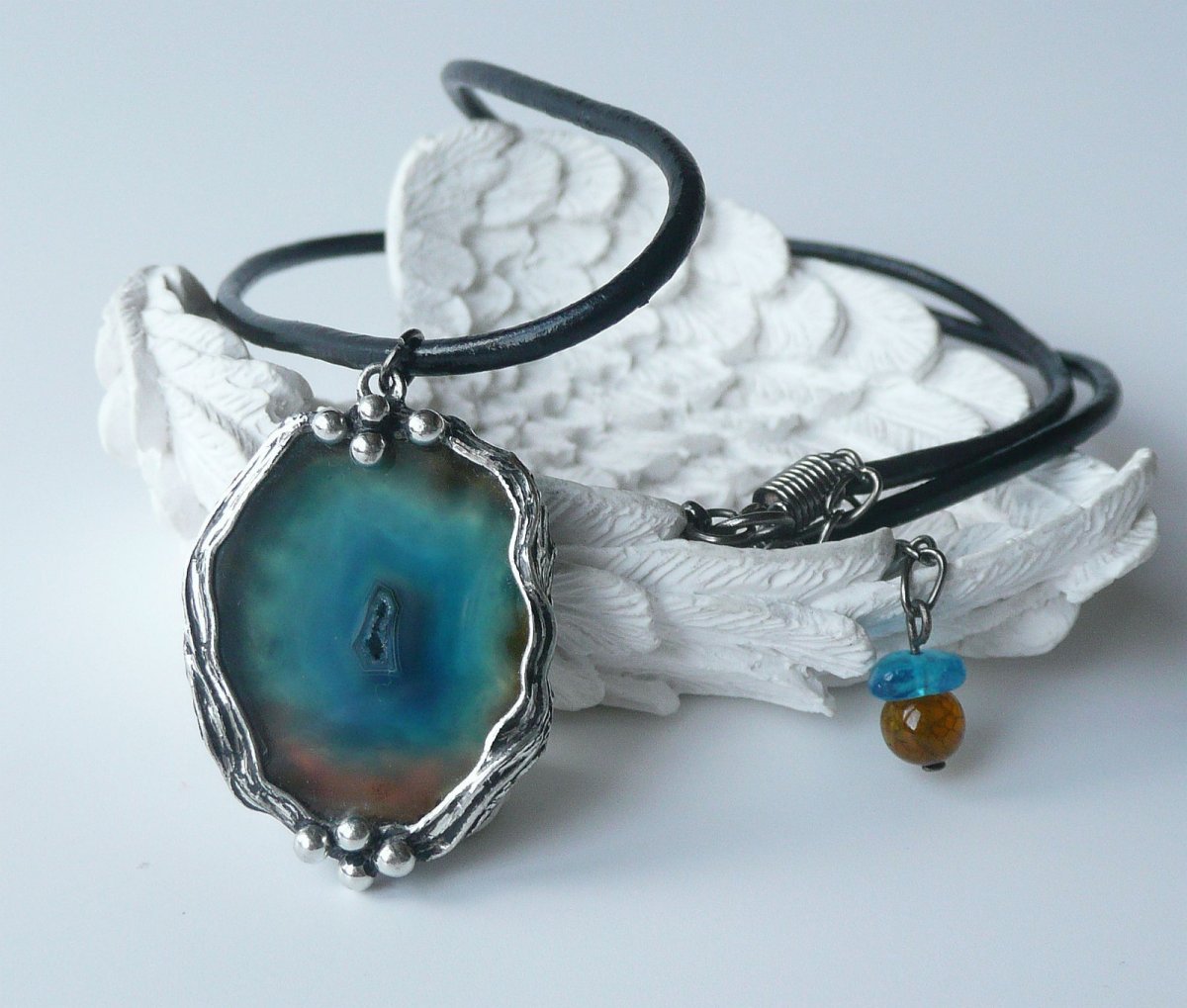 Tichý oceán .. ( achát )