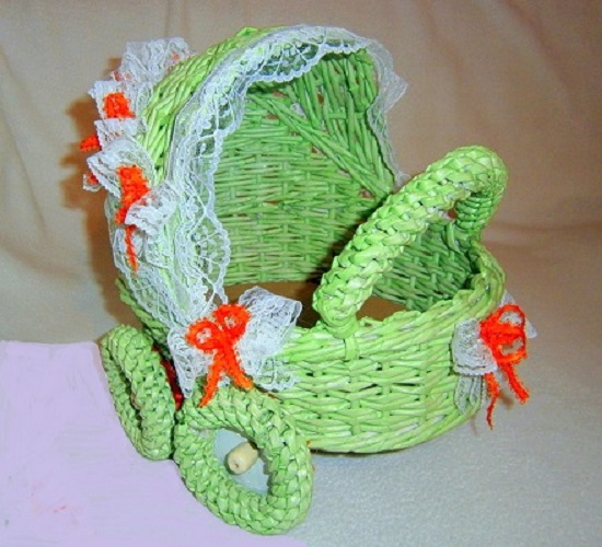 dekorativní kočárek