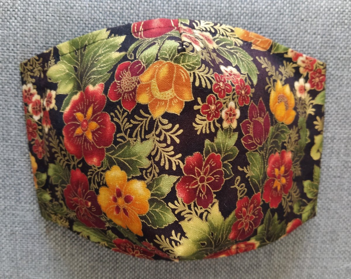 Rouška Designová Zahrada růží Zlatotisk II.