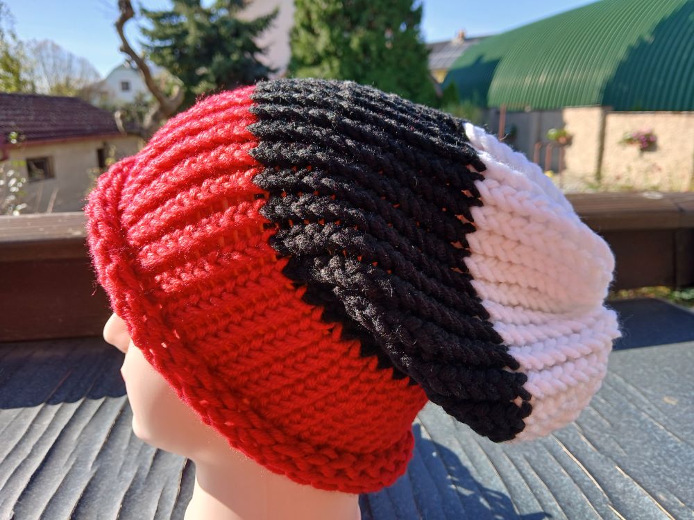 Pletená spadlá čepice 