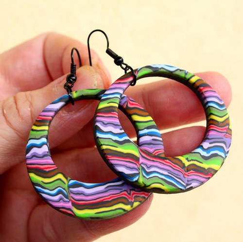 vzorované náušnice 