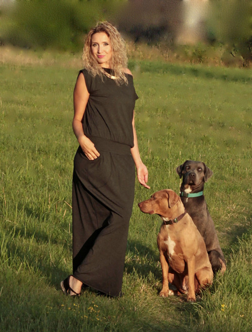 Tmavěšedé dlouhé šaty