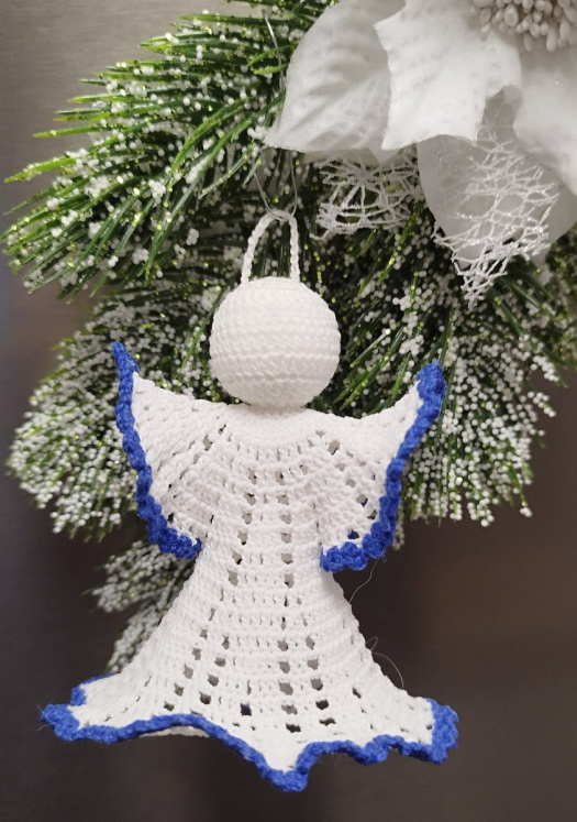 Andílek háčkovaný
