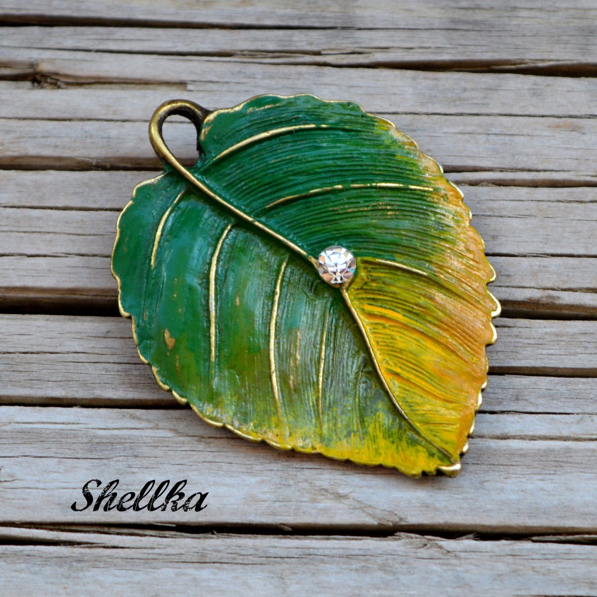 Brož ,,AUTUMN LEAF,, III.