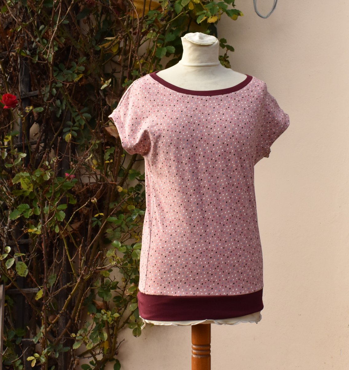 Starorůžové s puntíky M/L