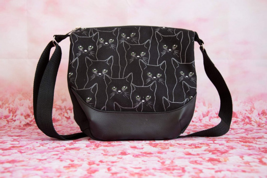 Dvoukomorová crossbody kabelka - Černé kočky