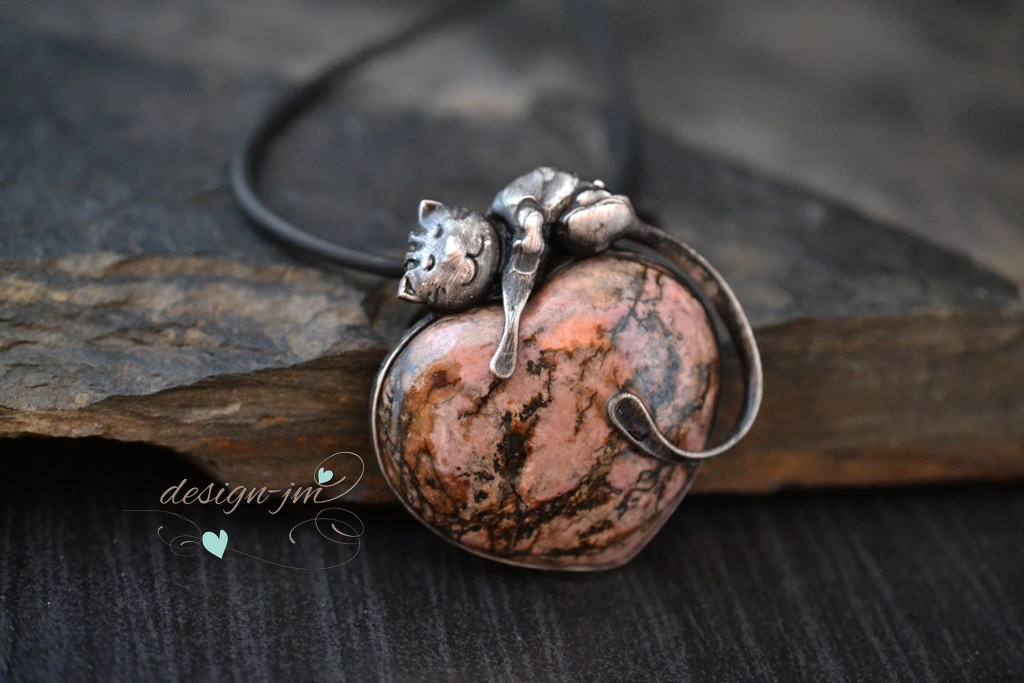 Ospalé kotě - rodochrozit