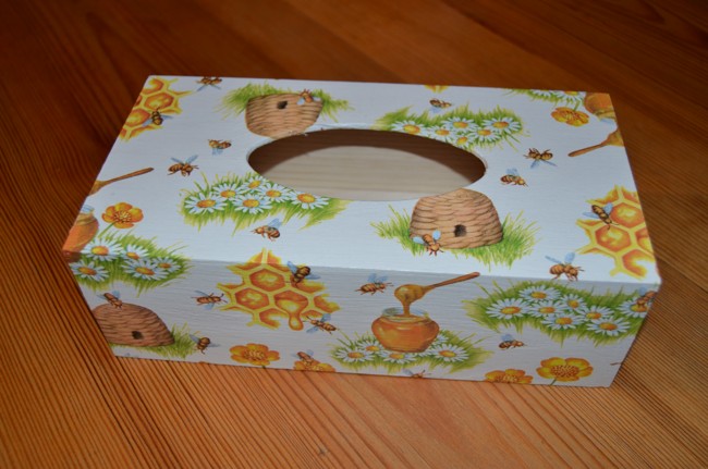 krabička na kapesníky VČELIČKY