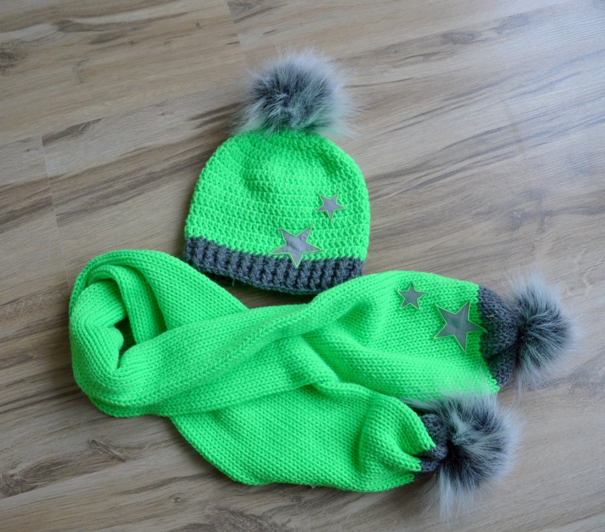 Sada kulíšek se šálou