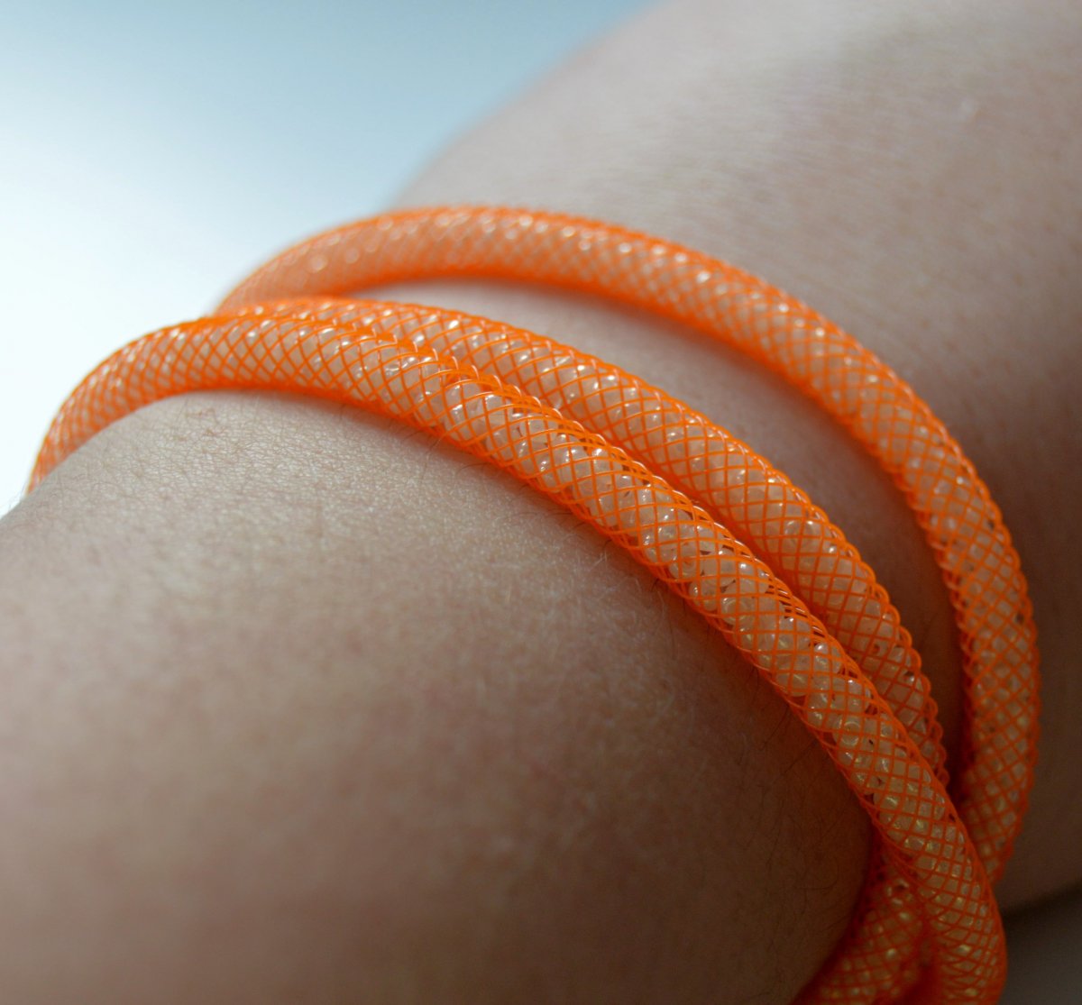 Zářivá oranžová s kapkou béžové - náhrdelník