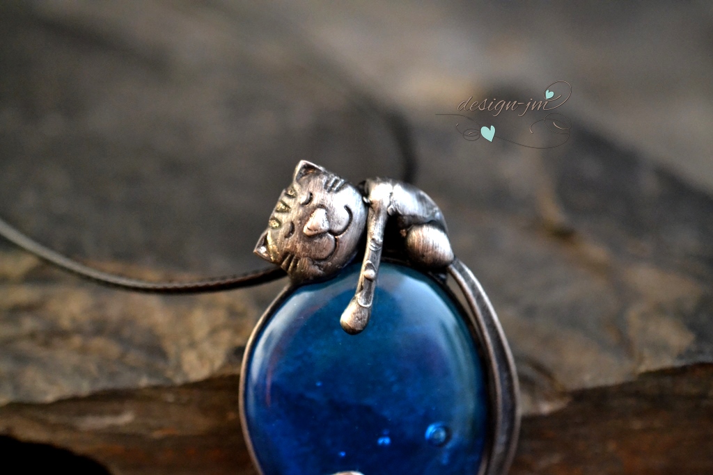 Ospalé kotě - sklo