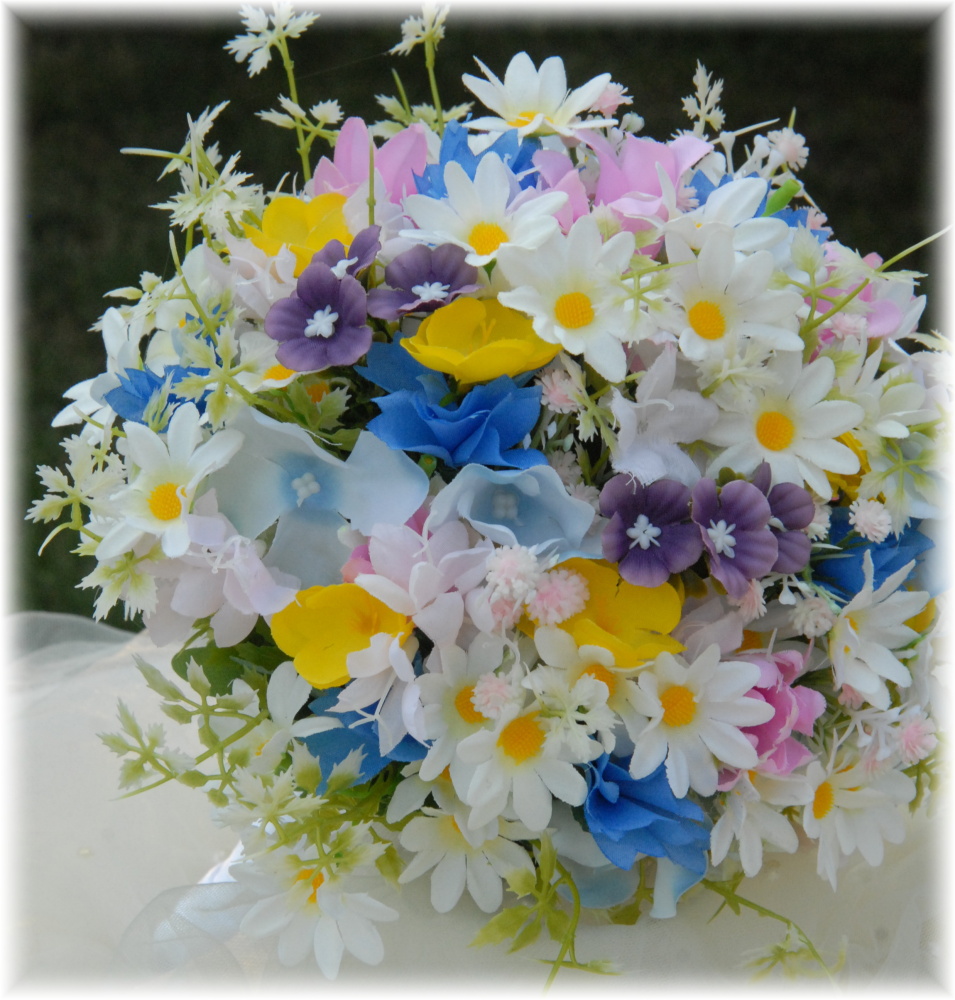 Luční svatební kytice