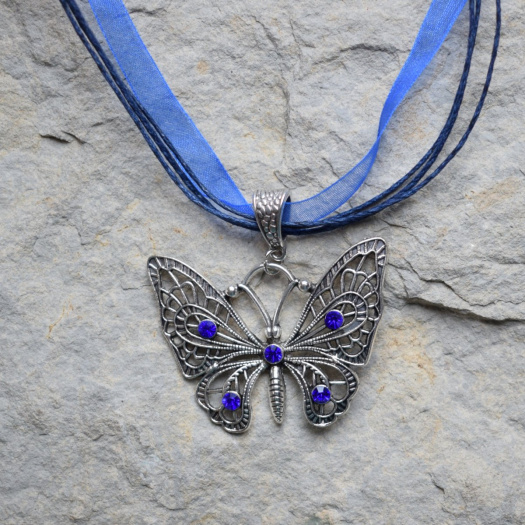 Motýl v modrém - náhrdelník