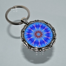 Přívěsek na klíče - zářivě modrá mandala