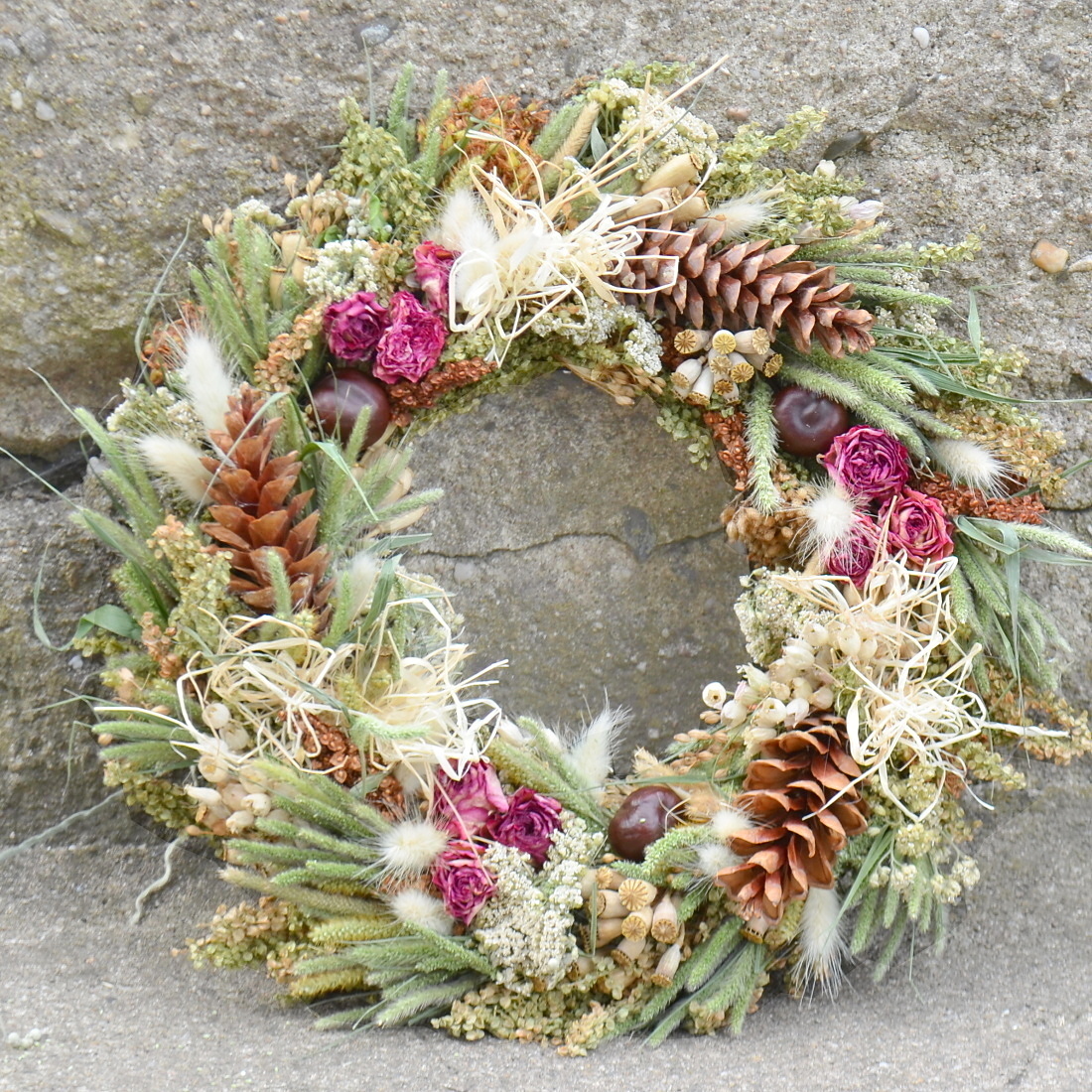 Věnec s růžičkami