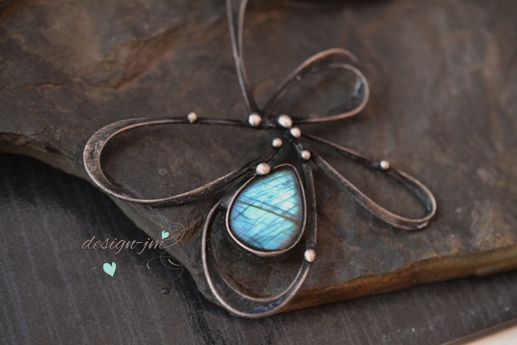 Čtyřlístek - labradorit