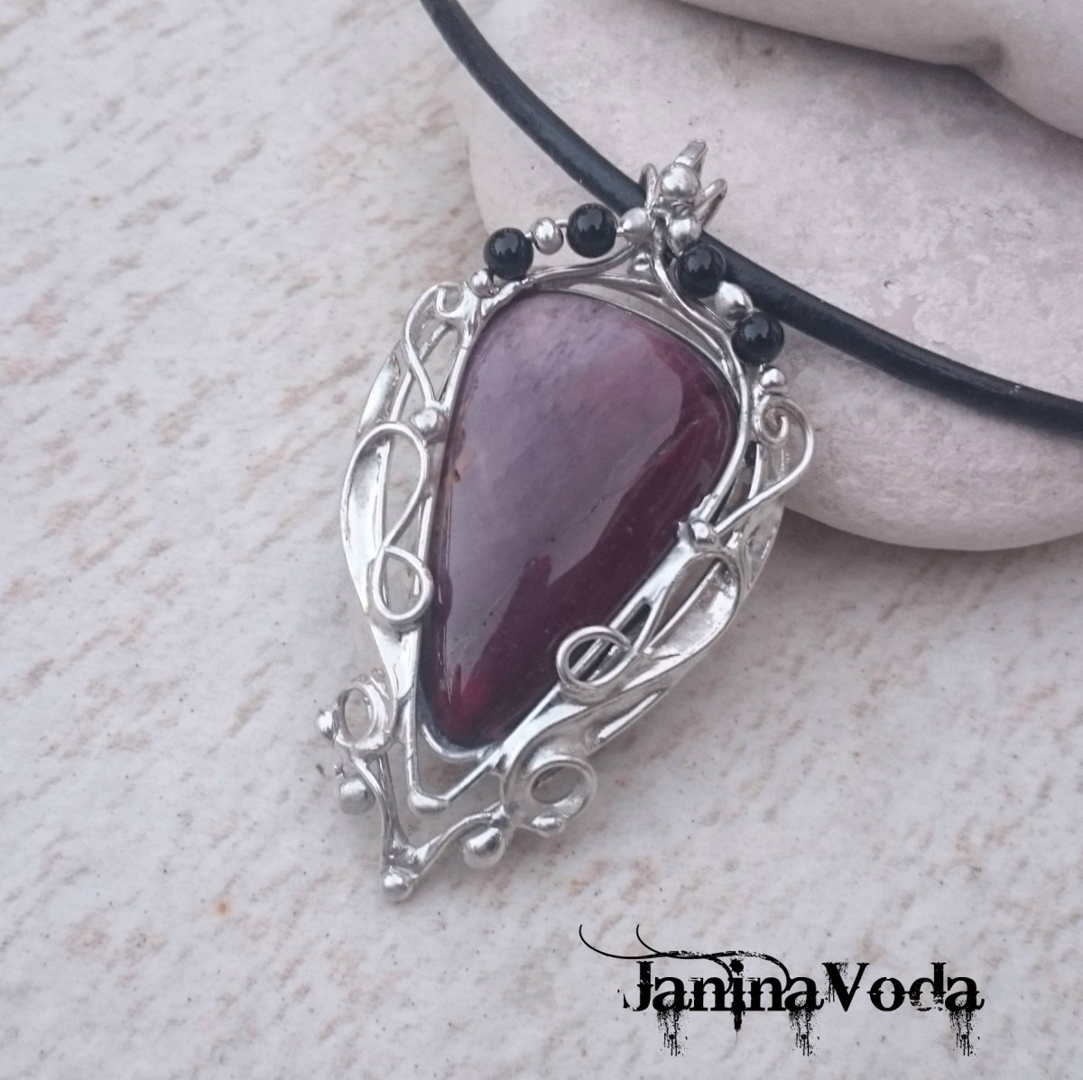 ..NuRia.. náhrdelník