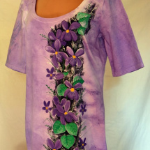 Fialové šaty s fialkami