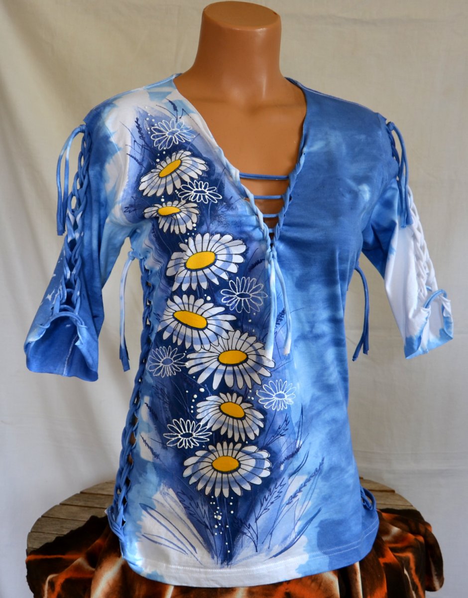 Modré prostříhané tričko s kopretinami - REZERVACE