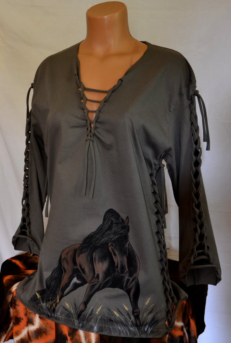 Khaki prostříhané tričko s vraníkem